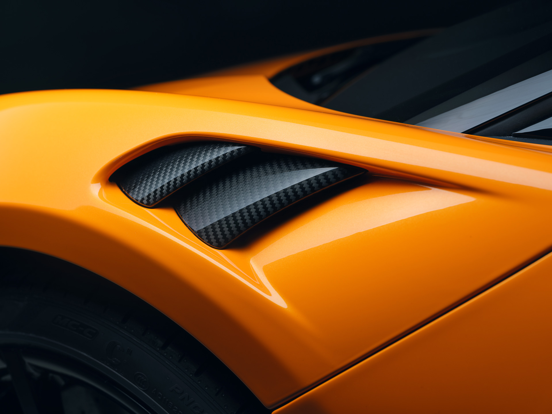 McLaren Artura Spider wing top vent detail.